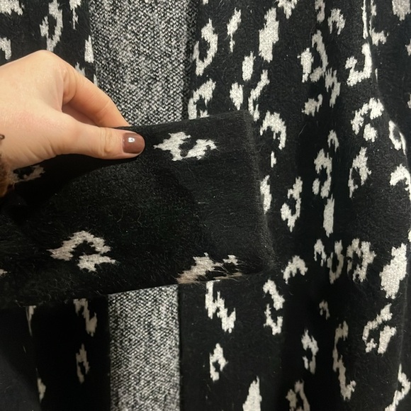 Talbots OPEN FRONT CARDIGAN - LEOPARD PRINT medium - Picture 5 of 8
